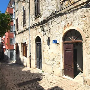 apartments-smaila-1729.pula-hotels.org/